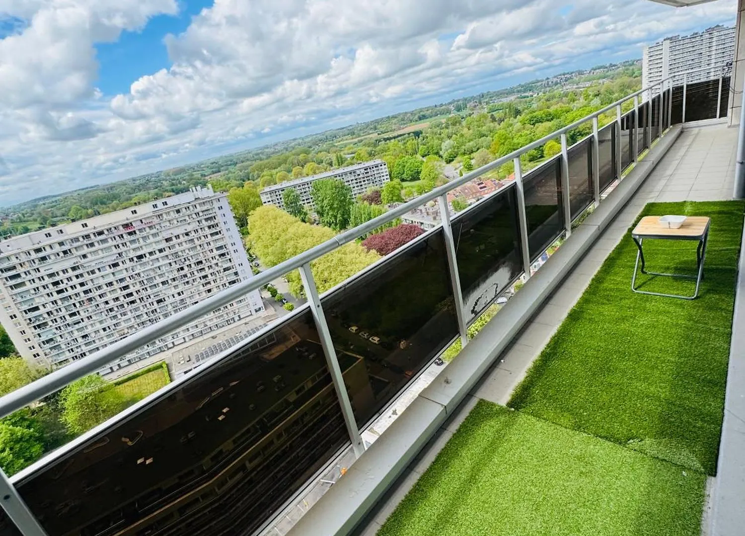 Appart Meuble 92M2 + 2 Terrasses Brusel Apartmán